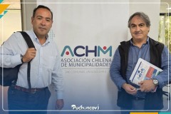 TRABAJANDO POR LOS MUNICIPIOS DE CHILE