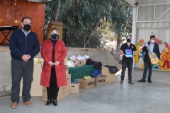 ENTREGAN IMPLEMENTOS DEPORTIVOS Y ARTÍSTICOS A ESCUELA BÁSICA DE LA GREDA