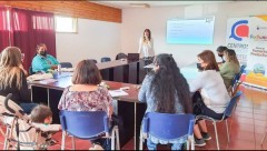 EMPRENDEDORES SE CAPACITARON PARA PUBLICITAR DE MEJOR FORMA SUS PRODUCTOS Y SERVICIOS EN LAS REDES SOCIALES