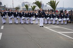 PUCHUNCAVÍ VIVE SUS TRADICIONES: IMPECABLE DESFILE CÍVICO MILITAR SE VIVIÓ EN LAS VENTANAS